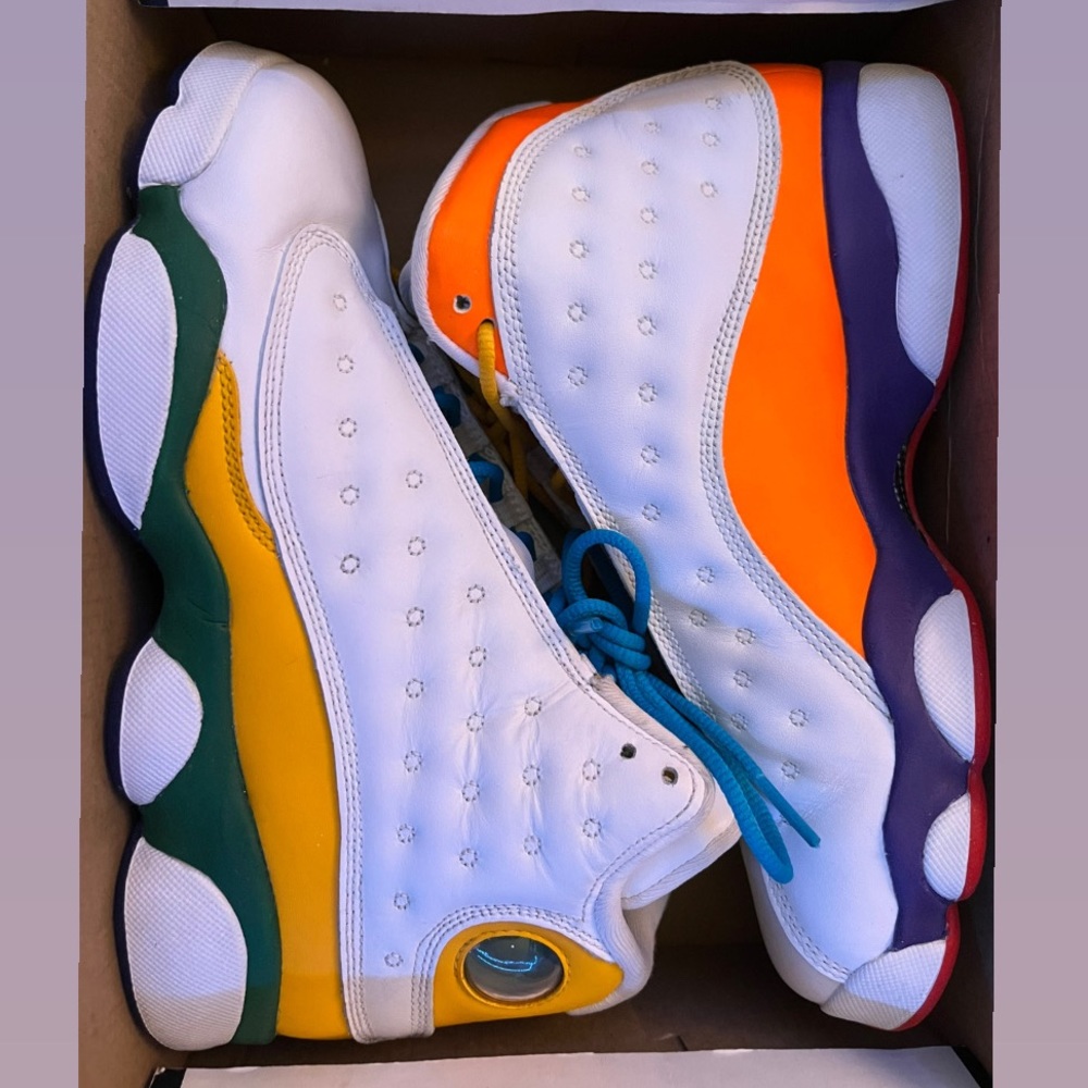 White/Black-Court Purple Air Jordan 13 Retro KSA (GS) size: 6 youth